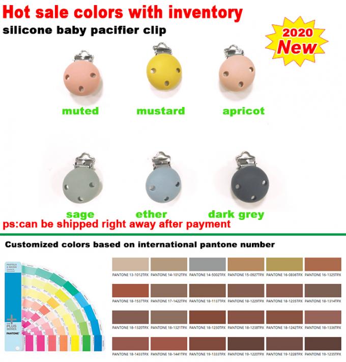 Los tenedores del clip del pacificador del bebé del metal del silicón diseñan venta caliente que el silicio recién nacido acogió con satisfacción altamente modificado para requisitos particulares ninguna manija los 3.5*3*1.5cm 13g