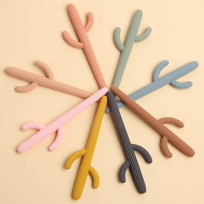 Non Toxic Silicone Cactus Teether BPA Free Teething Toys With 20cm Brush